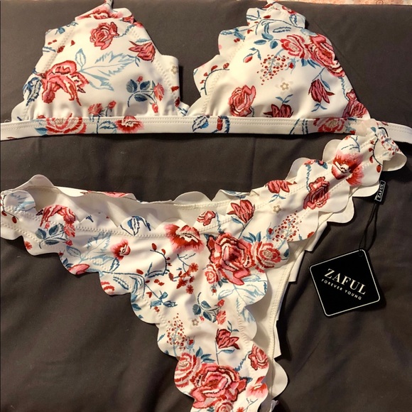 NWT Zaful Floral Scalloped Bikini Sz L - Picture 4 of 8